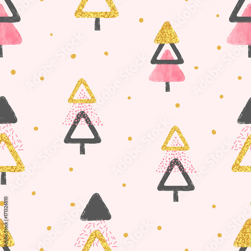 Naadloze abstracte kerstbomen patroon in roze en gouden kleuren.