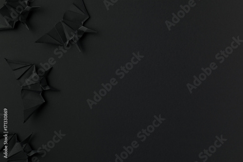 Fototapeta Naklejka Na Ścianę i Meble -  origami halloween bats