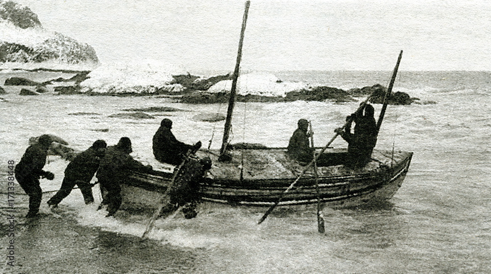 Shackleton's Trans-Antarctic Expedition - launching the