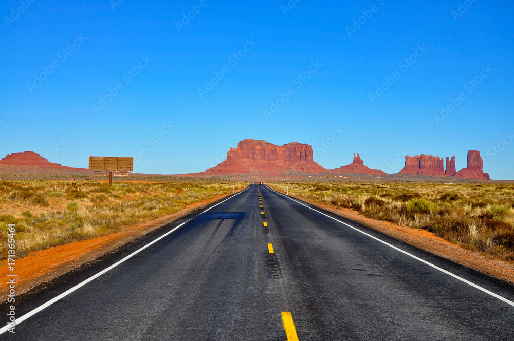 Road leading to Monument Valley.