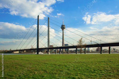 Stadtpanorama von Düsseldorf 