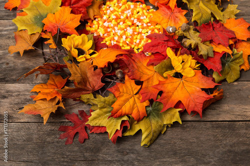 fall autumn wreath wood rustic background