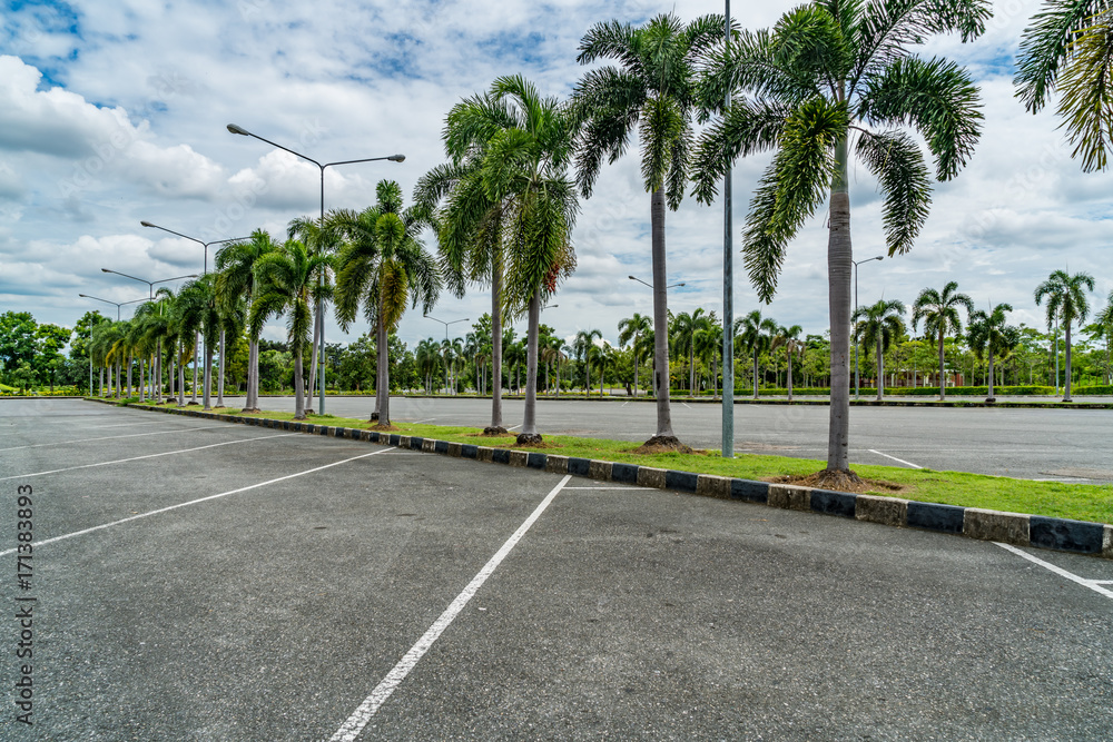 Naklejka premium Empty car park