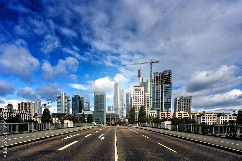 Untermainbruecke in Frankfurt Untermainbruecke in Frankfurt
