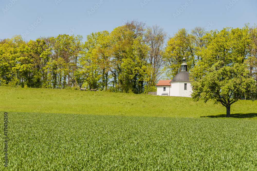 Mariastein, Dorf, Kapelle, St. Anna-Kapelle, Kloster, Kloster Mariastein, Wallfahrt, Wanderweg, Landwirtschaft, Frühling, Schweiz