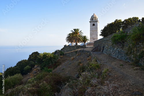 Clocher du village de Canari dans le cap Corse