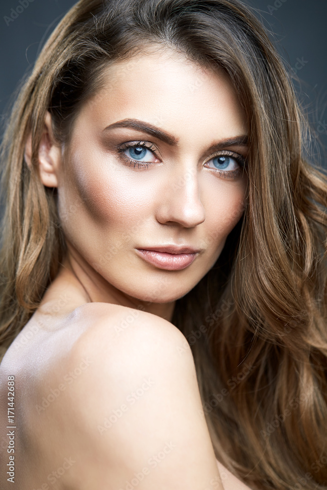 beauty close up studio portrait
beauty close up studio portrait