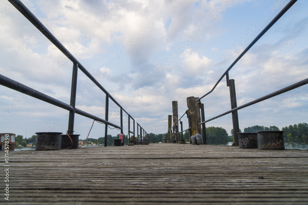 Obraz premium Steg am Zeuthener See in Zeuthen bei Berlin