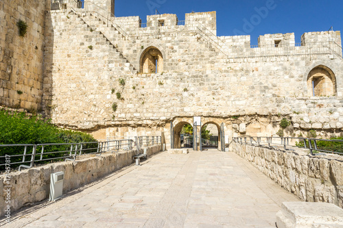 Fototapeta Naklejka Na Ścianę i Meble -  The Archaeological park Davidson Center in Jerusalem, Israel