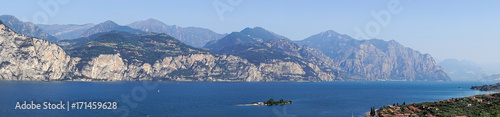 Panorama vom Gardasee, aufgenommen in Brenzone. 