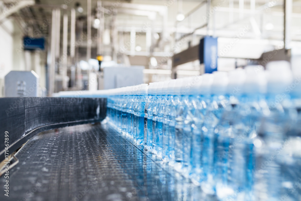 Bottling plant Water bottling line for processing and bottling pure