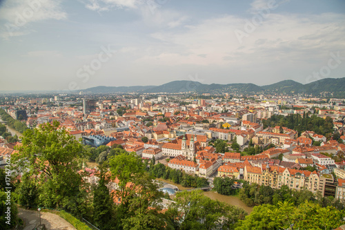 Panorama und Sehenswürdigkeiten von Graz, Hauptstadt der Steiermark, Österreich