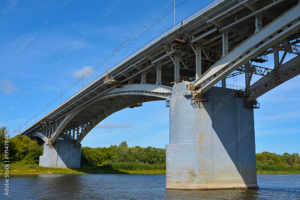 Kanavinsky bridge across the Oka river in Nizhny Novgorod Kanavinsky bridge across the Oka river in Nizhny Novgorod