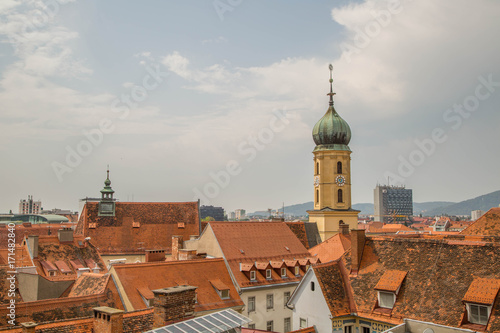 Wallpaper Mural Panorama und Sehenswürdigkeiten von Graz, Landeshauptstadt der Steiermark Torontodigital.ca