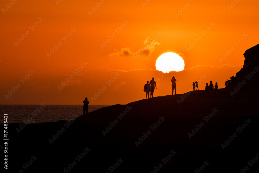 Naklejka premium Solar sunset silhouettes