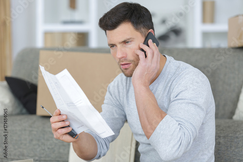 Tableau sur toile customer calling customer service