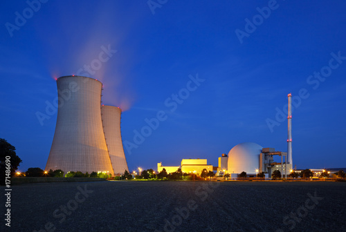 Foto Nuclear Power Station At Night
