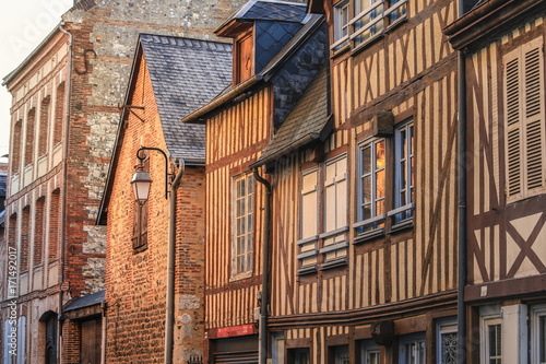 Photography Street scene of houses of the old city centre in Honfleur, Normandy, France
