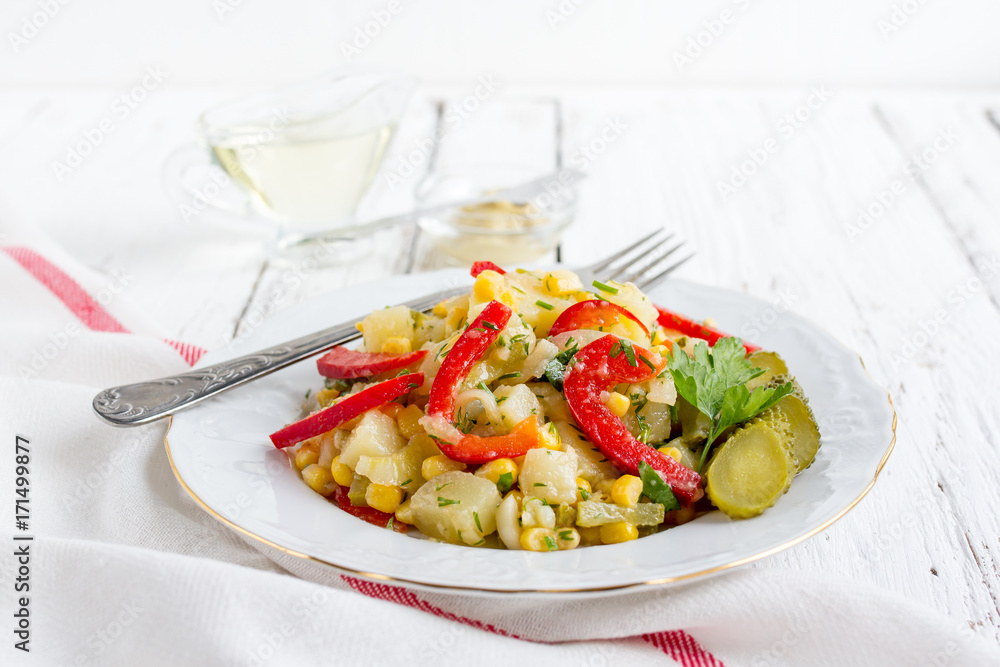 Potato salad with vegetables