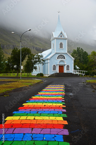 Quadro su tela The blue church of Seyðisfjörður in east of Iceland