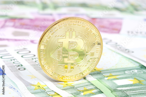 Bitcoin mit Euroscheinen