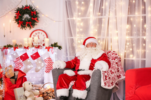 Authentic Santa Claus sitti...