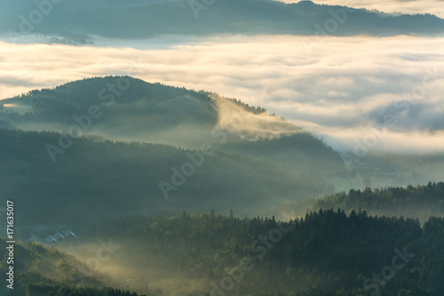 Obraz na płótnie Wschód słońca Jaworzyna Krynicka,Beskid Sądecki,małopolska. w salonie