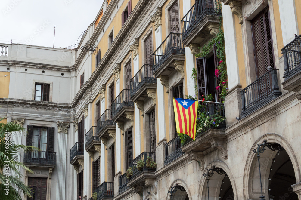 Referendum of independence from Spain. Catalan flag, Senyera hanging from the balcony