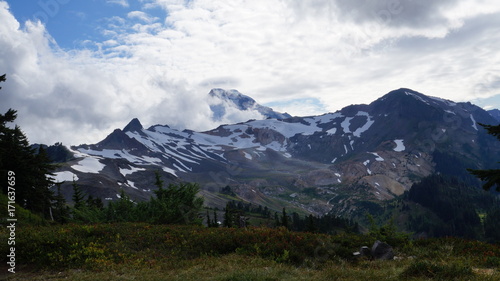 Exploring Washington, North Cascades