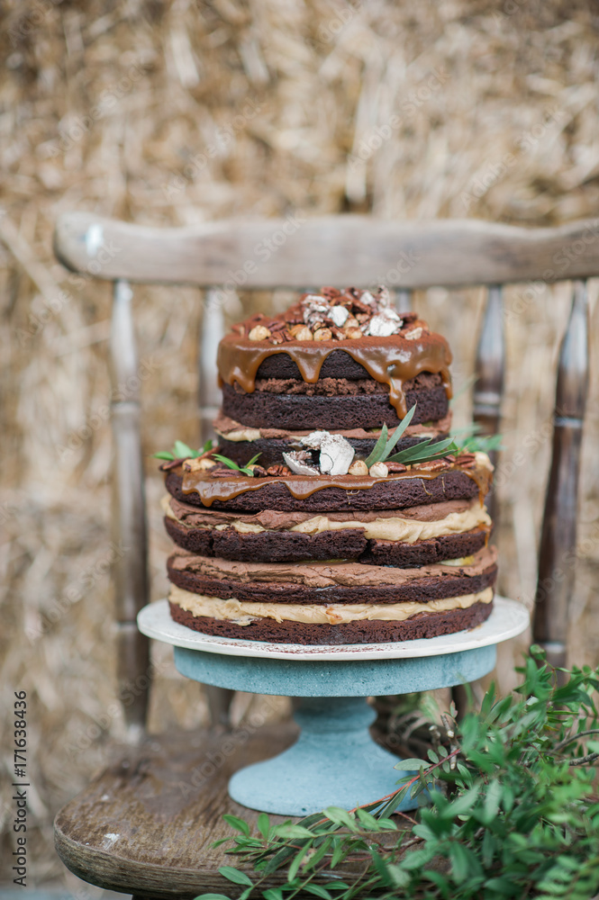 20 Naked Wedding Cakes That Are Simply Stunning | CafeMom.com