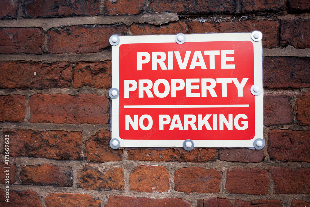 Obraz premium Sign private property no parking.
