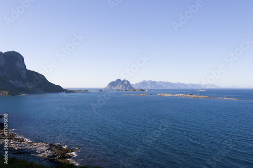 Inseln und Berge in den Lof...