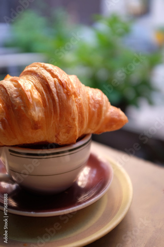 Croissand and coffee