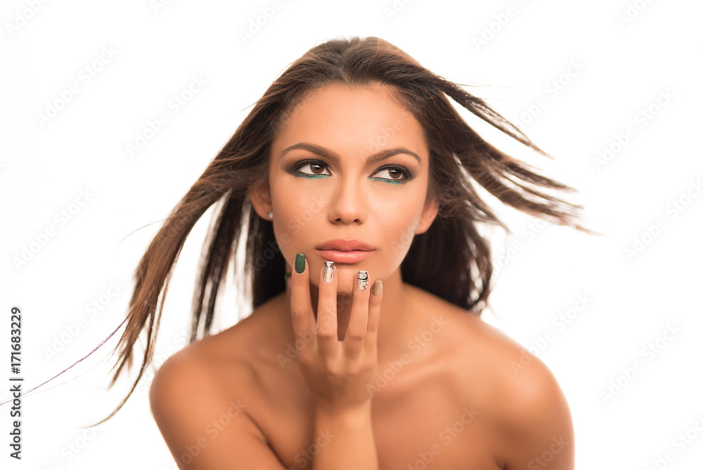 Naklejka premium beautiful girl with perfect nail art and makeup in studio