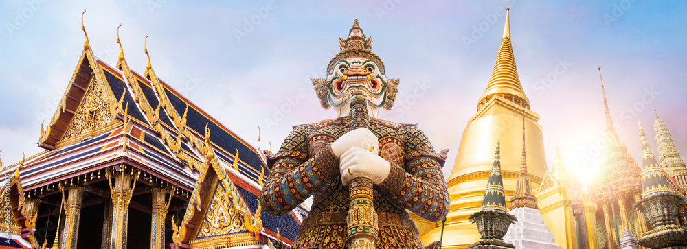 Wat Phra Kaew, Emerald Buddha temple,  Wat Phra Kaew is one of Bangkok's most famous tourist sites - obrazy, fototapety, plakaty 