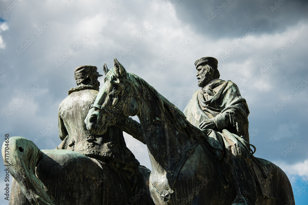 Fototapeta premium Monumento a Garibaldi e Vittorio Emanuele II