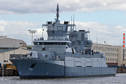 Militärschiff in Hamburg
