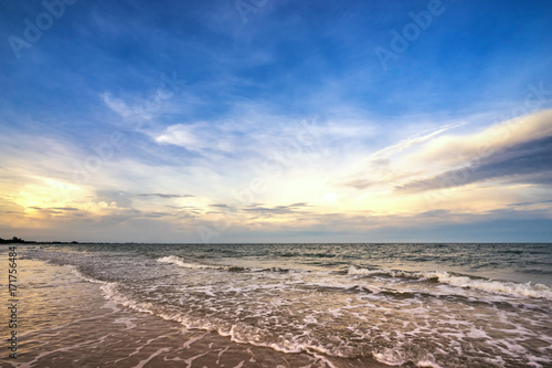 Fototapeta Naklejka Na Ścianę i Meble -  sunset seascape for relax and holiday in thailand