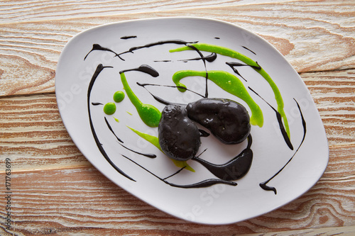 Molecular gastonomy cuttlefish roes mayonnaise photo