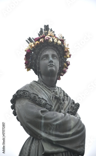 Statue de Notre-Dame de la Salette