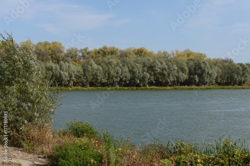 Seversky Donets river South of the East European plain, which flows through the Belgorod and Rostov region of Russia, right tributary of the Don.