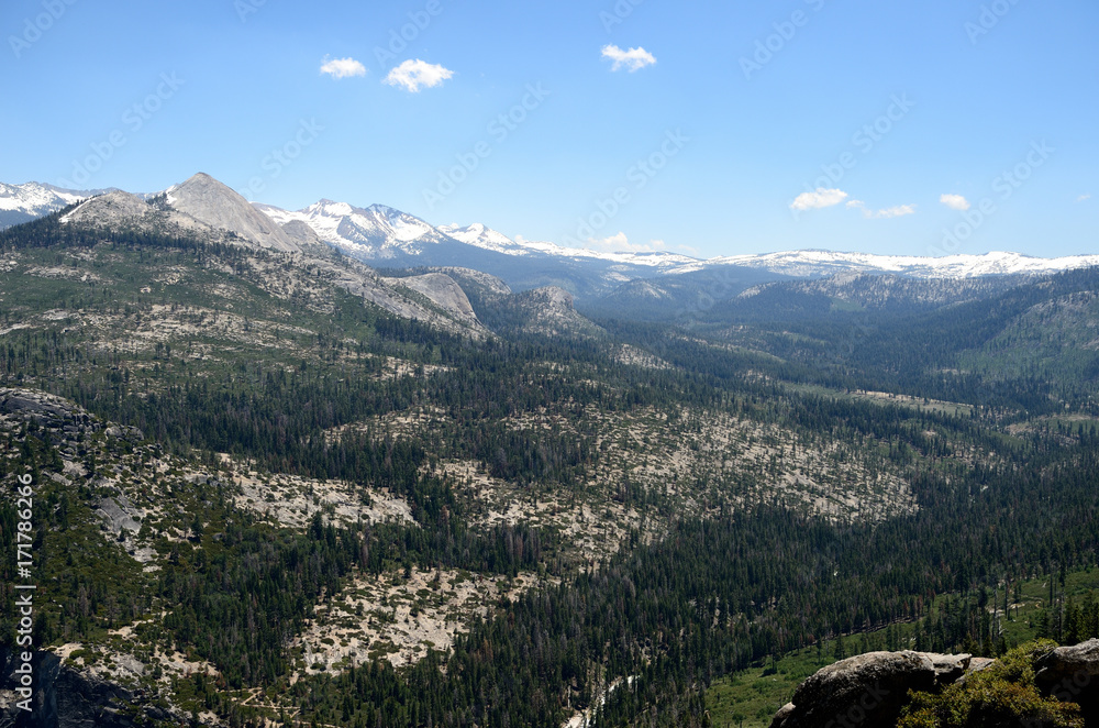 Fototapeta premium Beautiful landscape in Yosemite National Park, California, USA