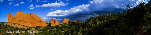 garden of the gods panorama