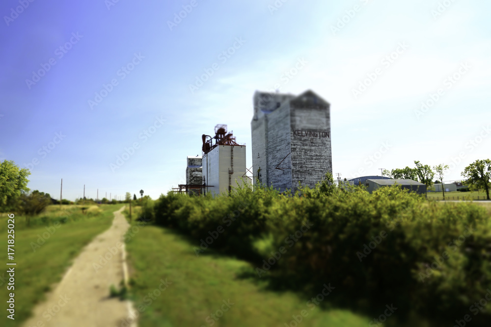 Grain Elevators on the Prairie Grain Elevators on the Prairie