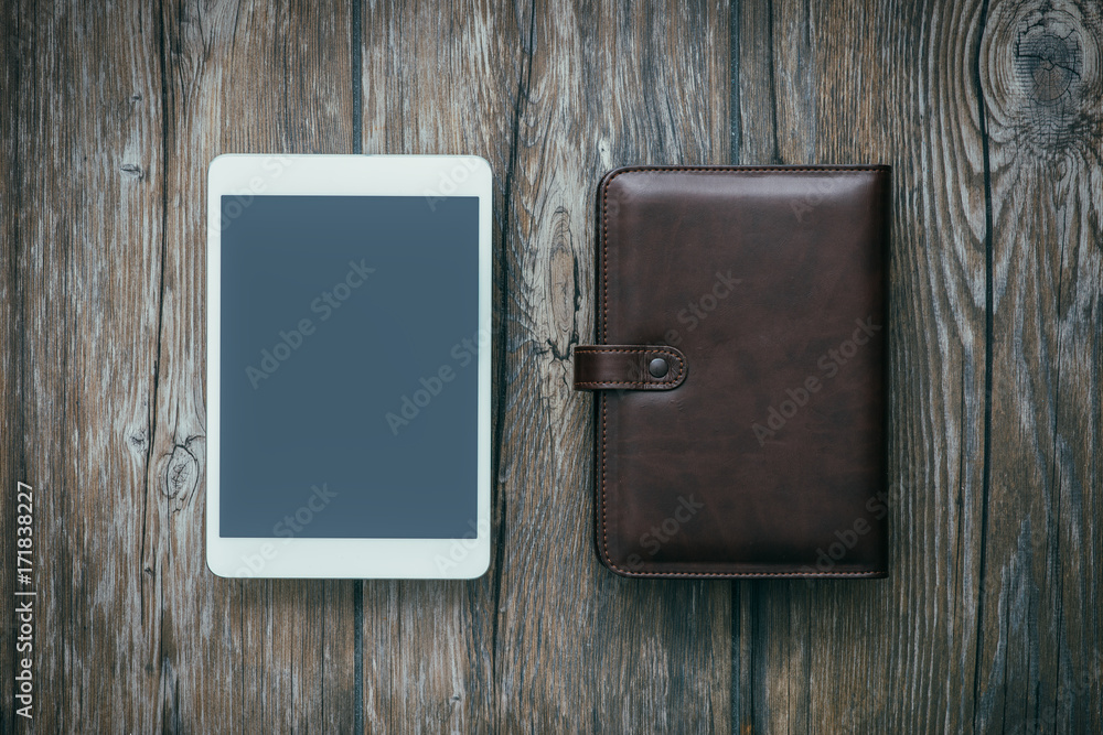 Organizer and tablet Organizer and tablet