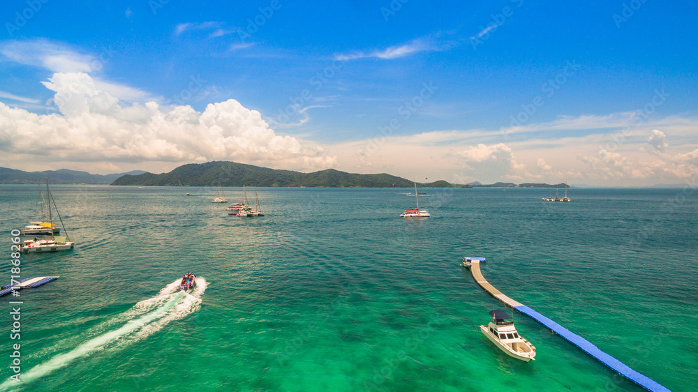 Fototapeta premium aerial photography at Coral island