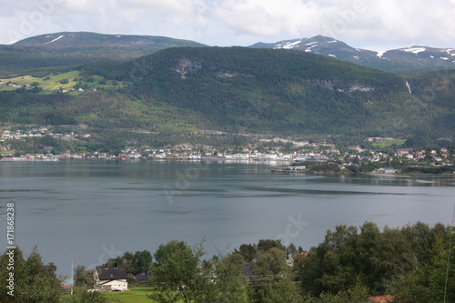 Fjord in Norwegen © N. W.