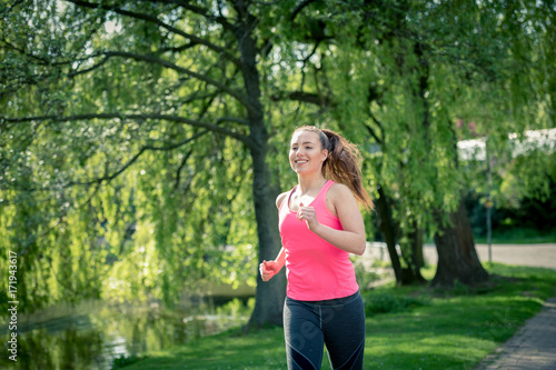 Joggen im Park - Frau