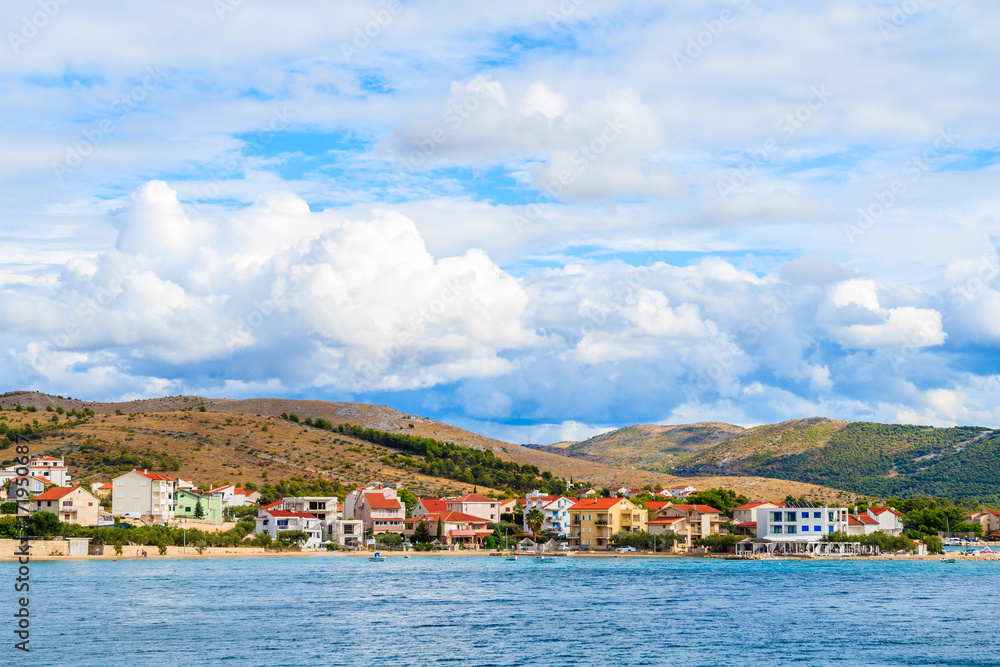 Obraz premium Colorful houses of a small coastal village near Sibenik town, Dalmatia, Croatia