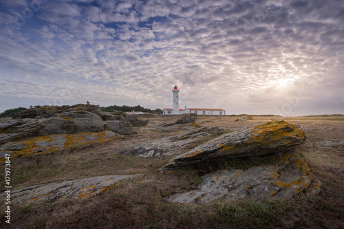 Sch  ner Sonnenaufgang an der Atlantikk  ste der   le d Yeu